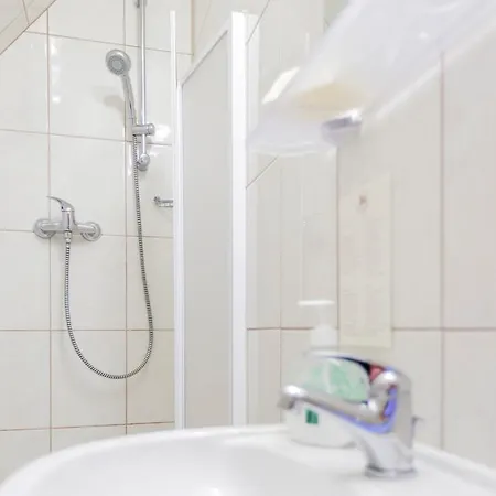 Konukevi Jordanowka 3*