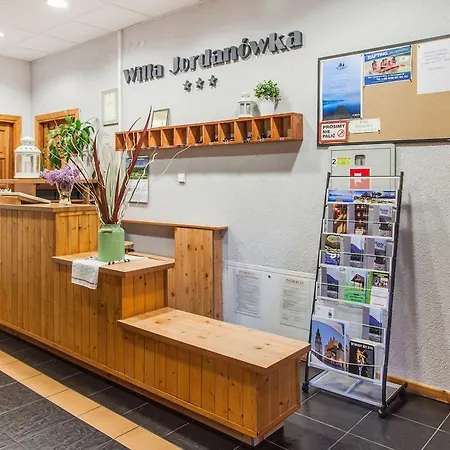 Konukevi Jordanowka 3*